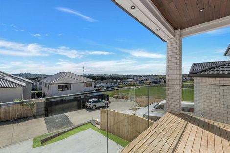 Photo of property in 4 Glann Lane, Flat Bush, Auckland, 2019