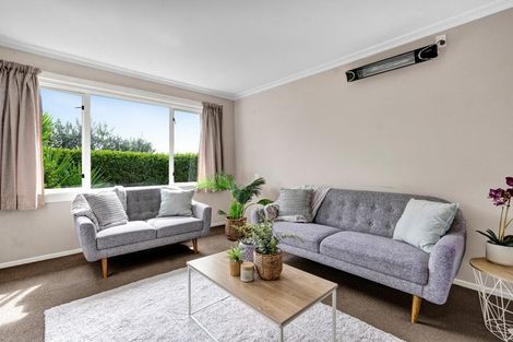 Photo of property in 17 Rainsford Street, Moturoa, New Plymouth, 4310