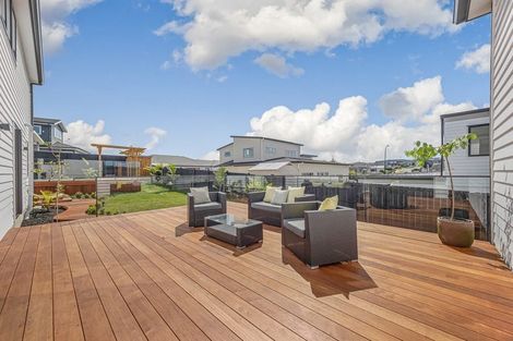 Photo of property in 4 The Landing, Riverhead, 0820