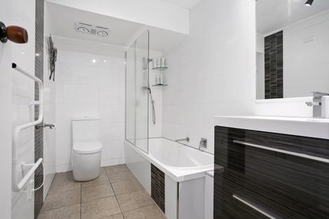 Photo of property in 6 Fletcher Place, Leamington, Cambridge, 3432