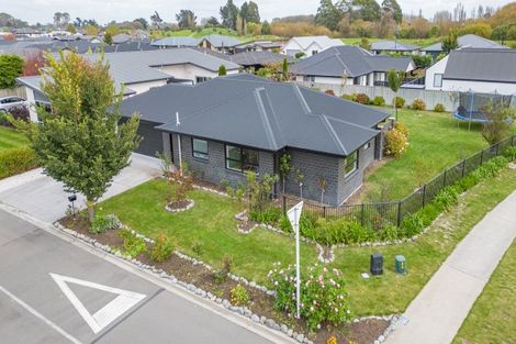 Photo of property in 57 Aroha Street, Pegasus, 7612
