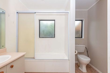 Photo of property in 21 Dahlstrom Grove, Kelvin Grove, Palmerston North, 4414