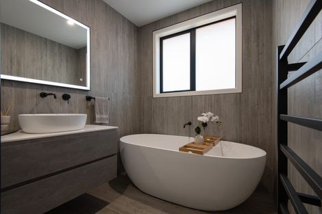 Photo of property in 10 Agathis Crescent, Wigram, Christchurch, 8025