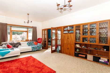 Photo of property in 3 King Street, Dannevirke, 4930