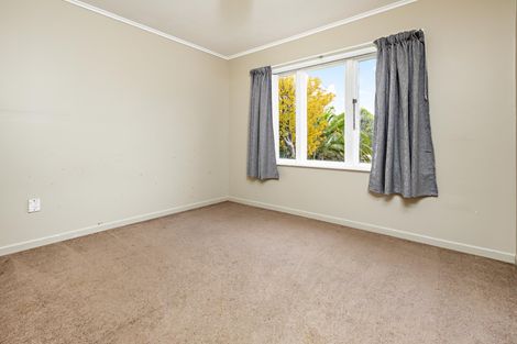 Photo of property in 11 Surrey Street, Manurewa, Auckland, 2102