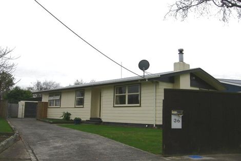 Photo of property in 36 Tararua Terrace, Cloverlea, Palmerston North, 4412