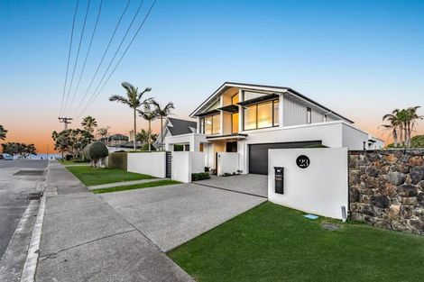 Photo of property in 23 Muritai Road, Milford, Auckland, 0620
