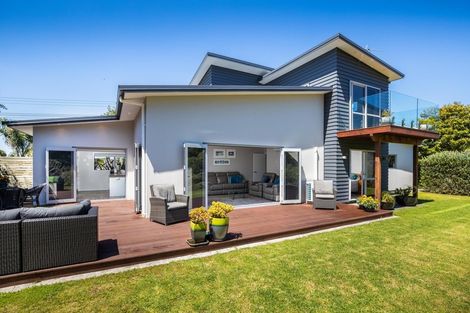 Photo of property in 398 Mangorei Road, Highlands Park, New Plymouth, 4312