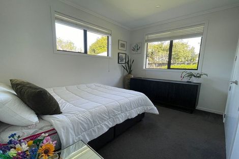 Photo of property in 8 Bellamont Street, Kumeu, 0810