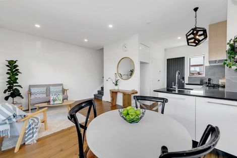 Photo of property in 28 Treeline Lane, Flat Bush, Auckland, 2019