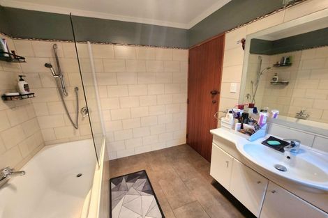 Photo of property in 6 College Street, Oamaru North, Oamaru, 9400