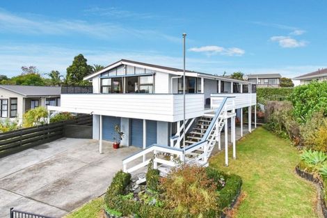 Photo of property in 94 Torkar Road, Clarks Beach, 2122