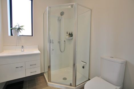 Photo of property in 2/17 Uku Lane, Hobsonville, Auckland, 0616