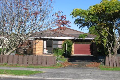 Photo of property in 12 Riverside Road, Orewa, 0931