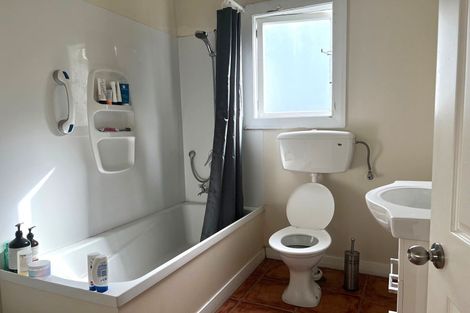 Photo of property in 9 Medway Street, Island Bay, Wellington, 6023