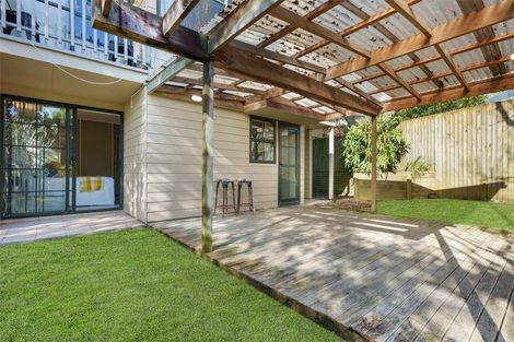 Photo of property in 3a Woodside Avenue, Northcote, Auckland, 0627