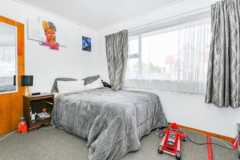 Photo of property in 209 King Street South, Hastings, 4122
