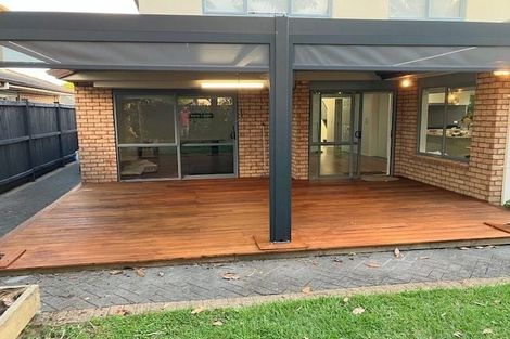 Photo of property in 8 Kalberry Place, East Tamaki, Auckland, 2016