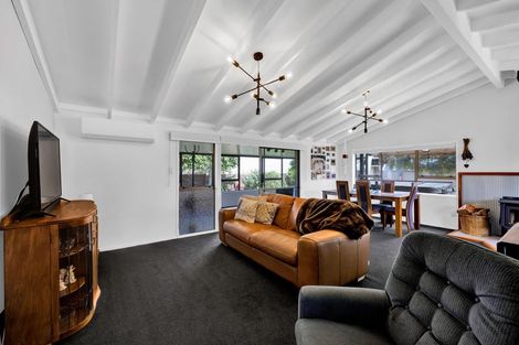 Photo of property in 10 Kamahi Avenue, Hawera, 4610