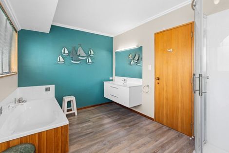 Photo of property in 46 Woodlands Drive, Havelock North, 4130