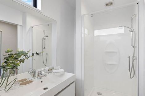 Photo of property in 138e Holly Road, St Albans, Christchurch, 8014