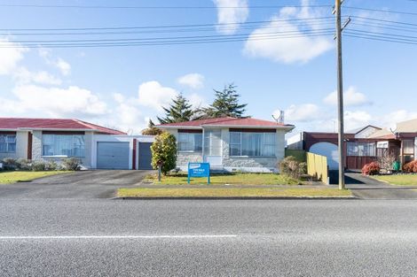 Photo of property in 12 Parker Avenue, Levin, 5510