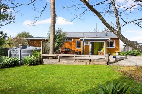 Photo of property in 49 Moana Road, Okitu, Gisborne, 4010