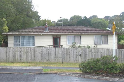 Photo of property in 30 Ellice Road, Totara Vale, Auckland, 0629