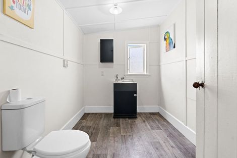Photo of property in 34 Jervois Terrace, Ohau, Levin, 5570