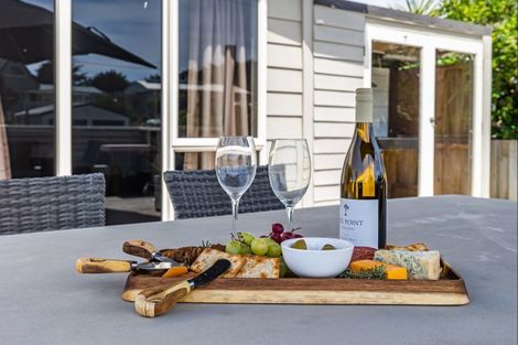 Photo of property in 118 Rua Avenue, Waitarere Beach, Levin, 5510