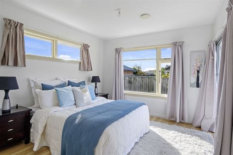 Photo of property in 17 Grimseys Road, Redwood, Christchurch, 8051
