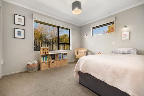 Photo of property in 144 Beacon Point Road, Wanaka, 9305