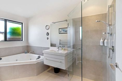 Photo of property in 12b Manor Drive, Rolleston, 7614