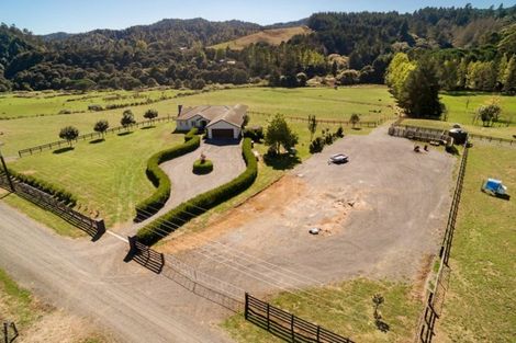 Photo of property in 102h Moumoukai Road, Hunua, 2583