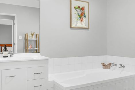 Photo of property in 18 Cashmere Way, Welcome Bay, Tauranga, 3112