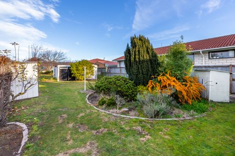 Photo of property in 13 Cradock Street, South New Brighton, Christchurch, 8062