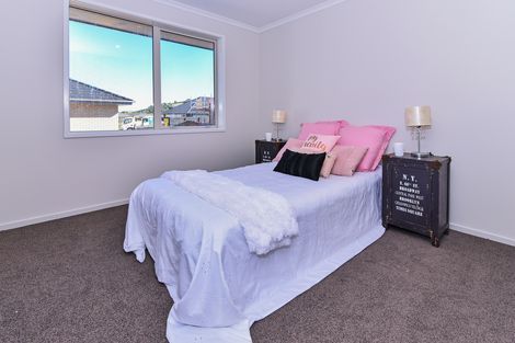 Photo of property in 14 Lisle Farm Drive, Pukekohe, 2120