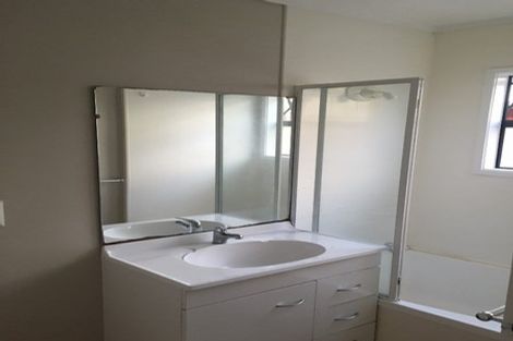 Photo of property in 16 Third Avenue, Avenues, Whangarei, 0110