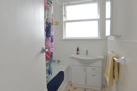 Photo of property in 63 Victoria Street, Carterton, 5713