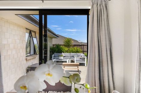 Photo of property in 4 Shillingford Boulevard, Rolleston, 7615