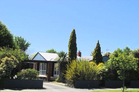 Photo of property in 316 Memorial Avenue, Burnside, Christchurch, 8053