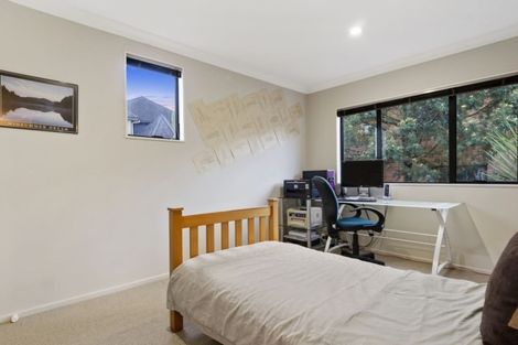 Photo of property in 53 Medallion Drive, Oteha, Auckland, 0632