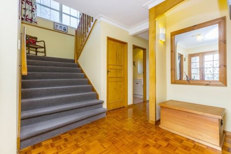 Photo of property in 3 Sunbrae Drive, Silverstream, Upper Hutt, 5019