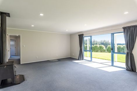 Photo of property in 2 Wallace Loop Road, Koputaroa, Levin, 5571