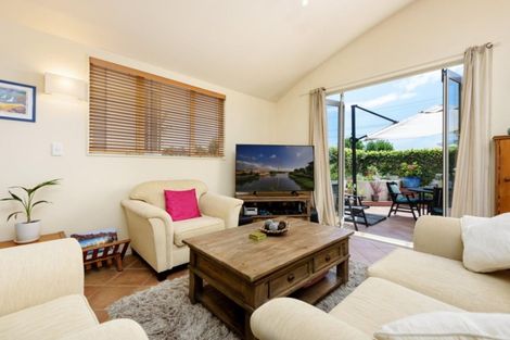 Photo of property in 1028a Papamoa Beach Road, Papamoa Beach, Papamoa, 3118