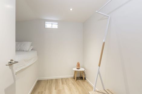 Photo of property in 89 Seaview Road, Glenfield, Auckland, 0629