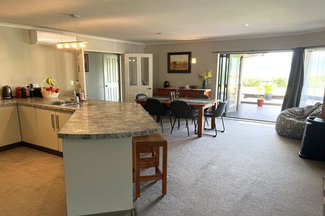Photo of property in 2 Cosgrove Rise, Riverstone Terraces, Upper Hutt, 5018