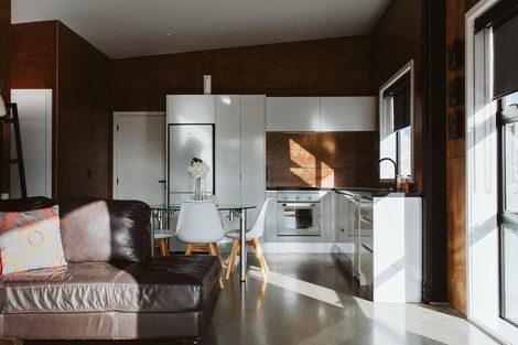 Photo of property in 7b Lyn Street, Lynmouth, New Plymouth, 4310