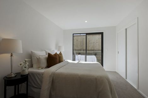 Photo of property in 32 Shelduck Road, Jacks Point, 9371