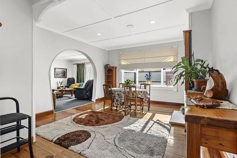 Photo of property in 219 Devon Street West, New Plymouth, 4310